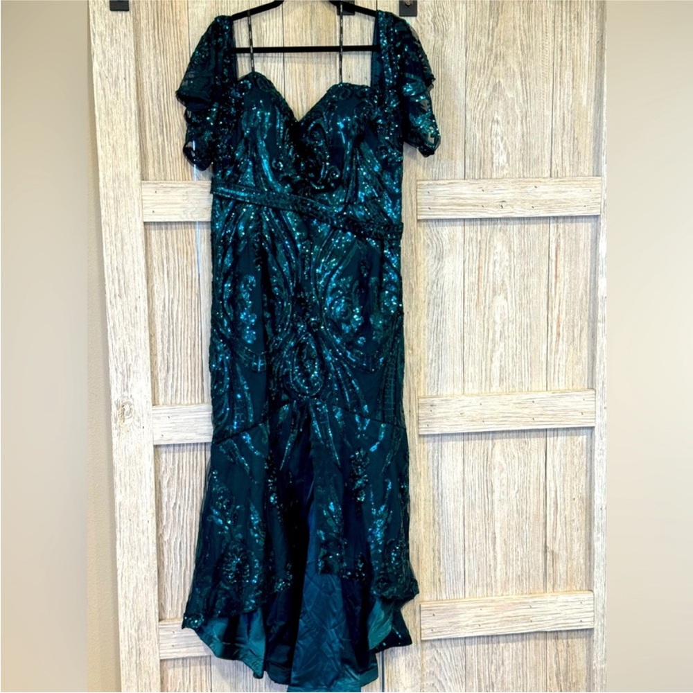 Luxe City Chic Elegant Emerald Green hi/low Formal Dress sz 16 NWT